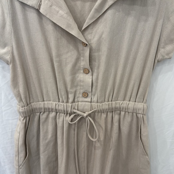Gilli Dress Small khaki shirt dress with tie waist and pockets - Picture 3 of 4